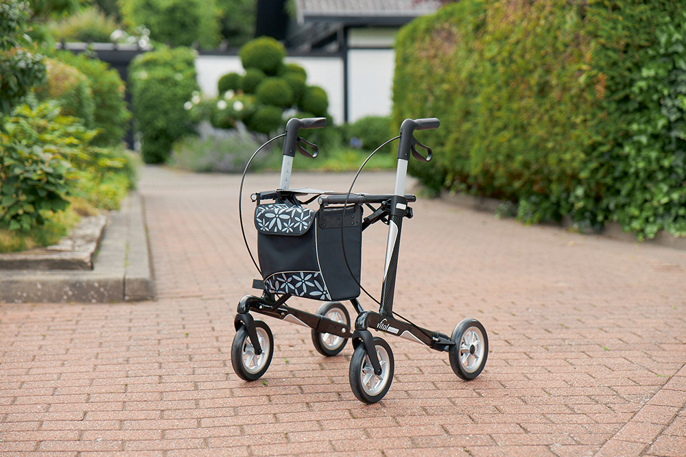 Wetterfeste Tasche Russka für Rollator Vital mit Magnetverschluss
