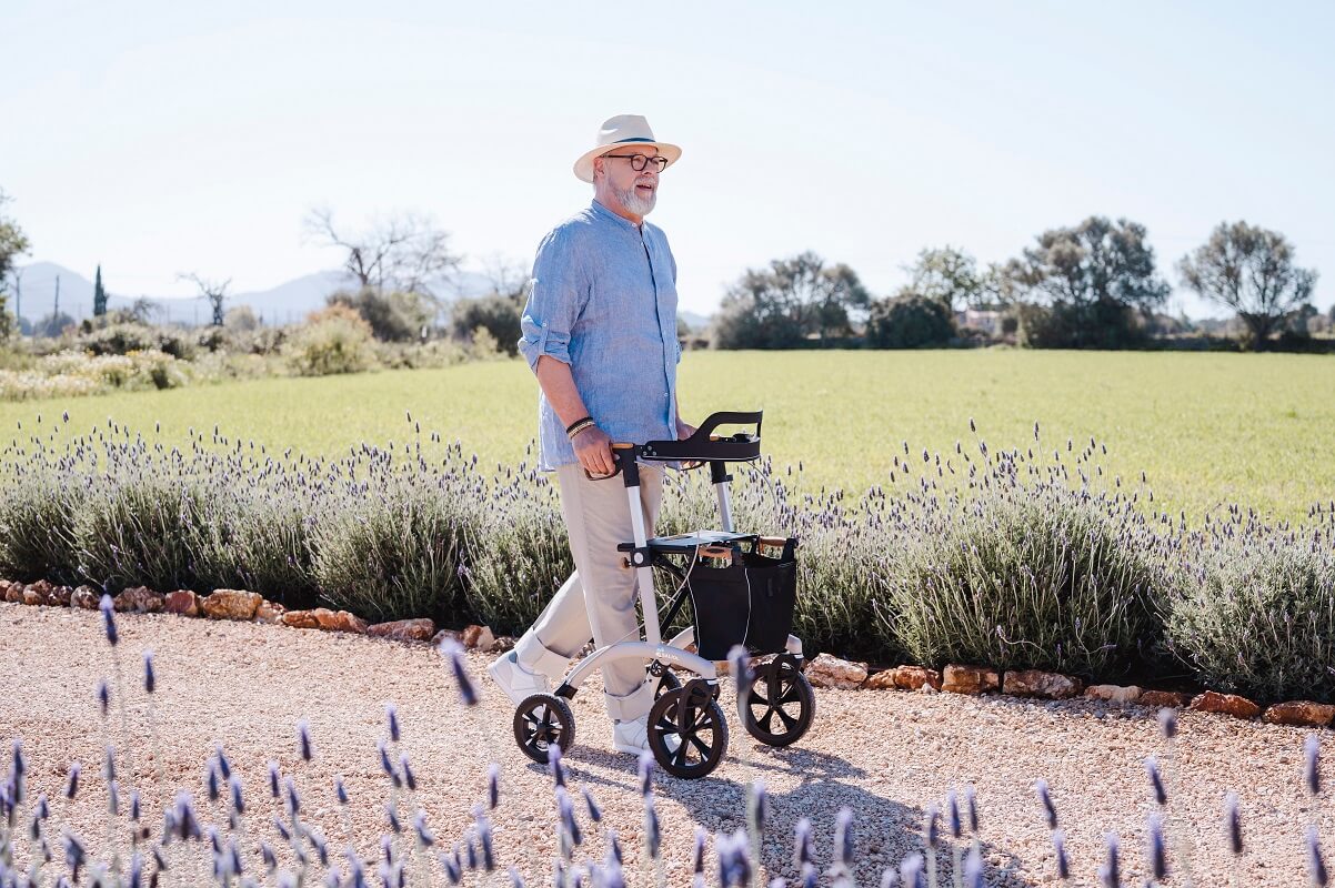 Saljol Leichtgewichtrollator Allround aus Aluminium