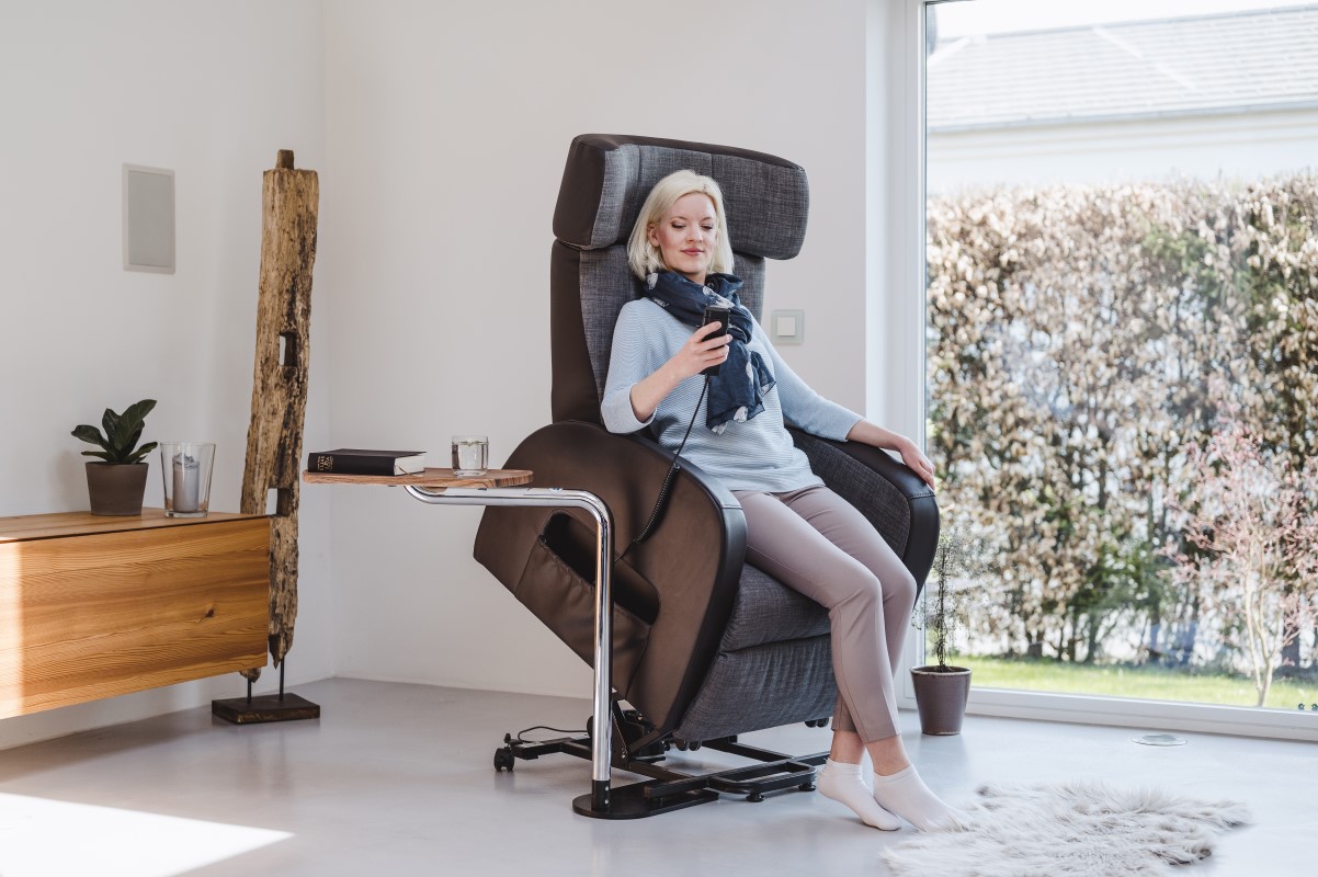 Ruhe- und Aufstehsessel SALJOL Club 2