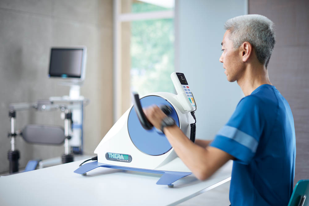 Bein- und Oberkörpertrainer THERA-Trainer mobi 540