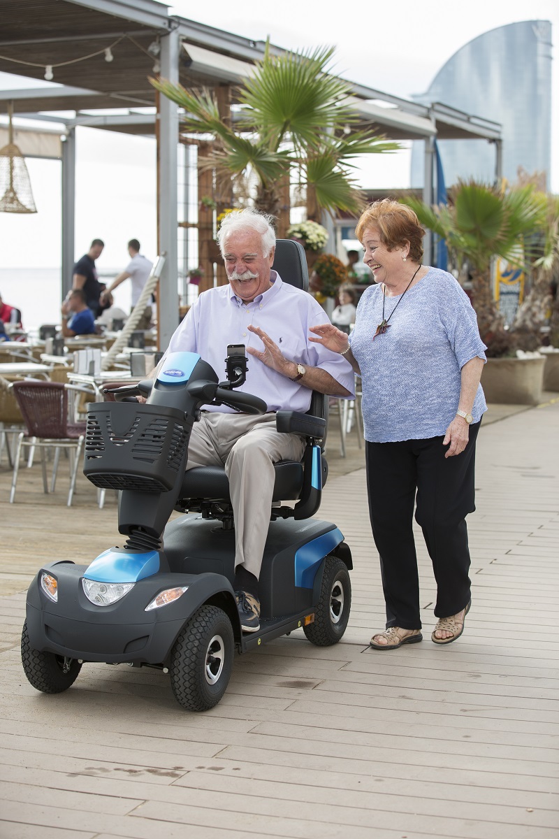 Invacare Elektromobil Comet Pro
