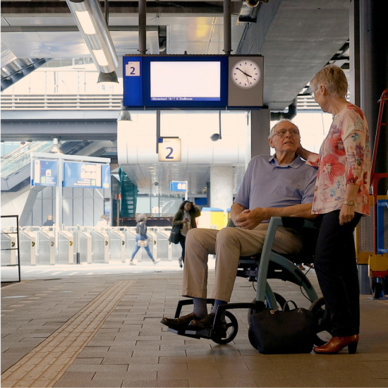 Rollz Motion 2.1 faltbarer Rollator und Rollstuhl in einem