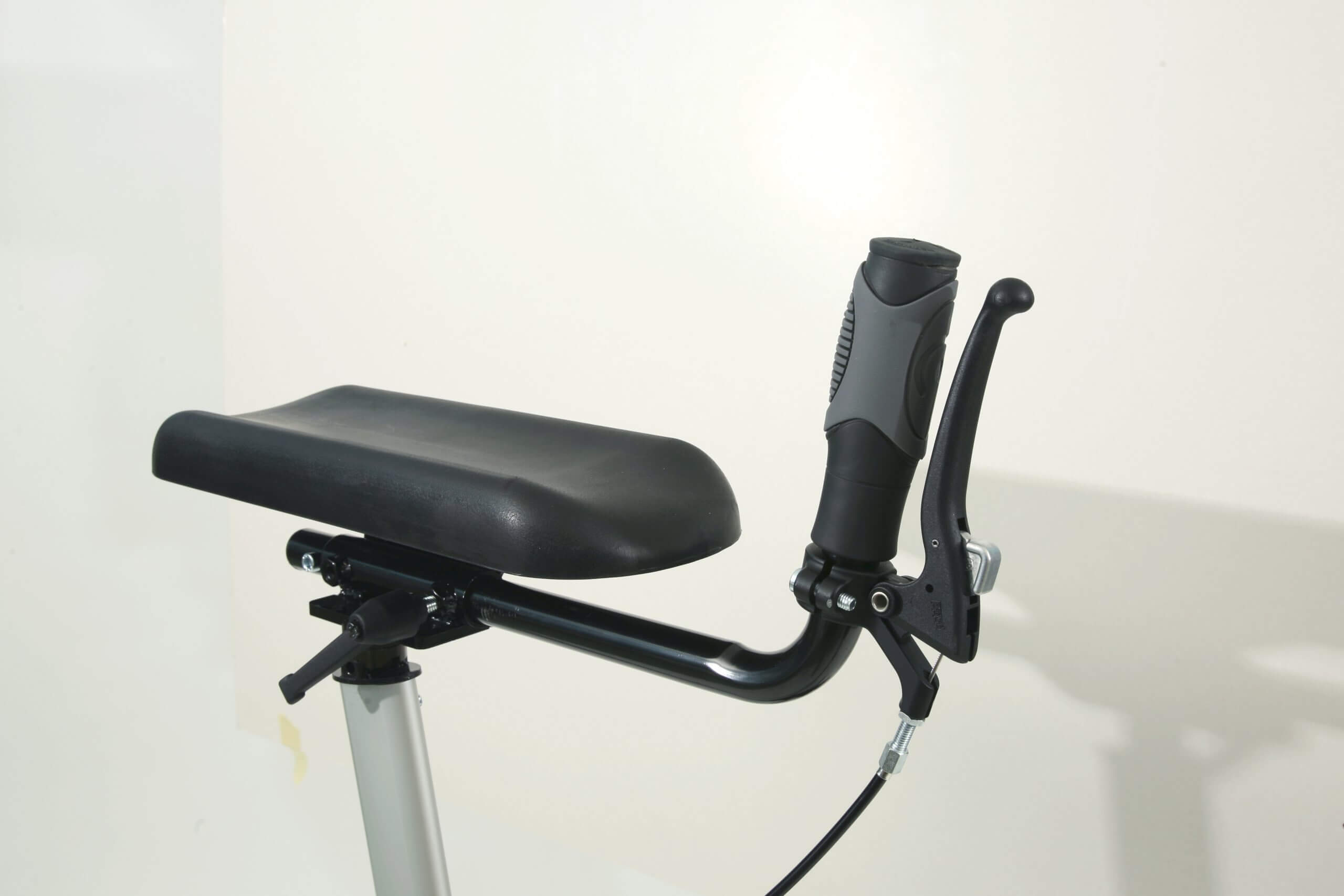 Volaris Rollator mit Unterarmauflagen RA