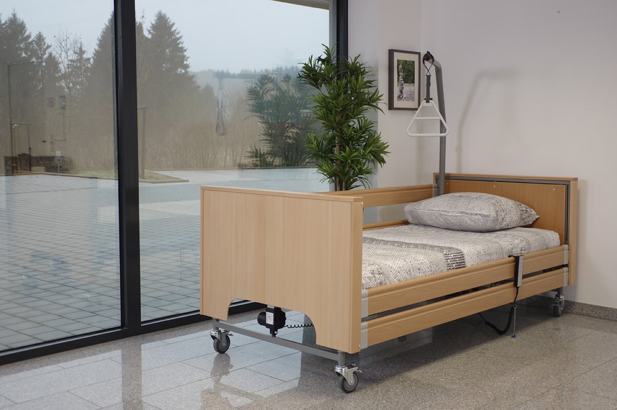tecfor care GmbH Pflegebett ECOFIT S PLUS mit Holzverkleidung